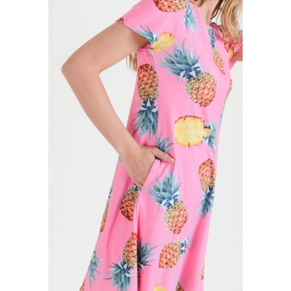 Women's Pineapple Print Fit and Flare Summer Dress - Picture 7 of 8